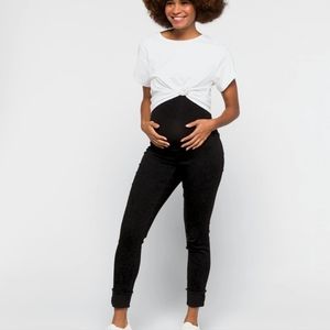 Trendy 1822 Black Distressed Maternity Jeans sz16